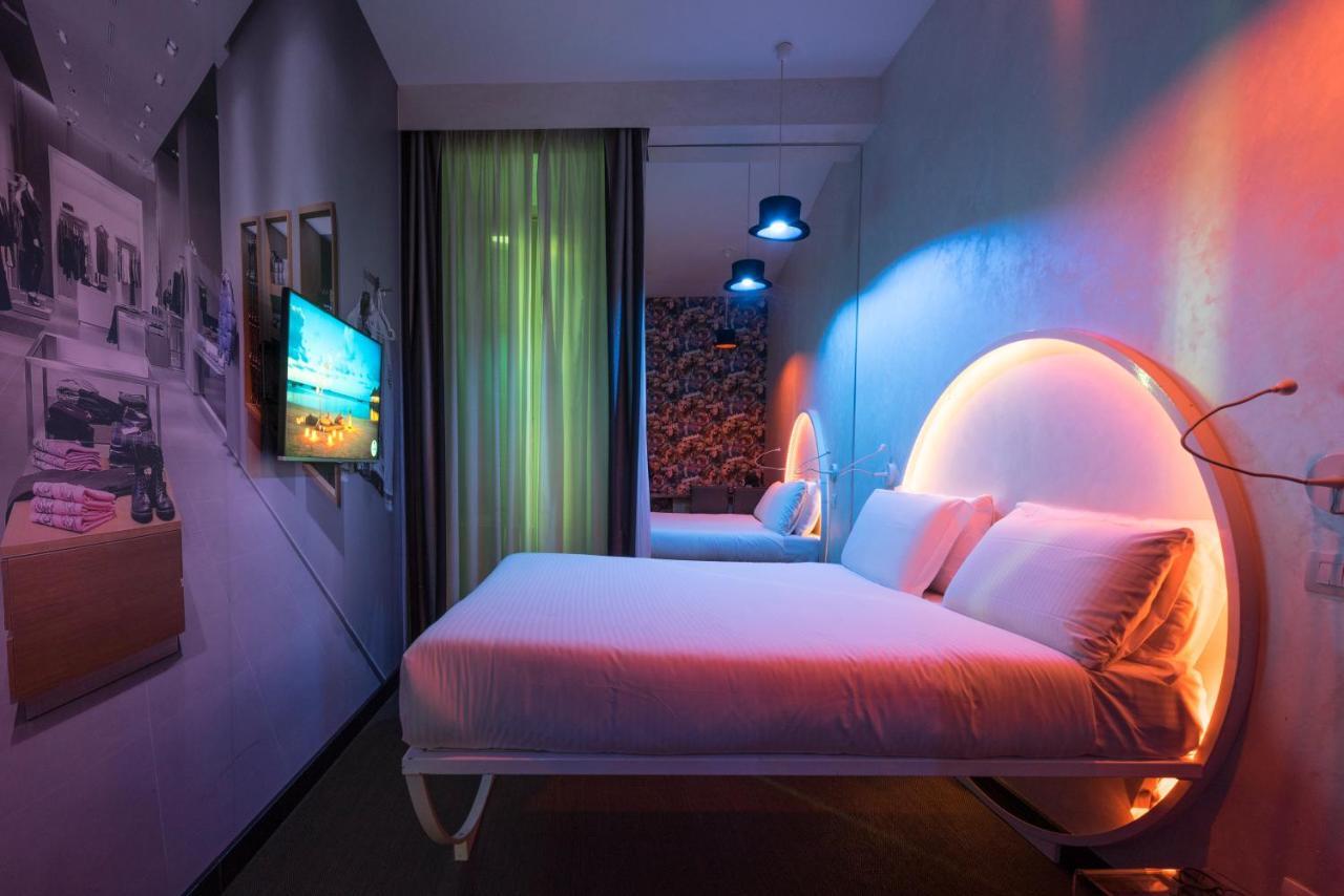 Irooms Jacuzzi Suites โรม ภายนอก รูปภาพ