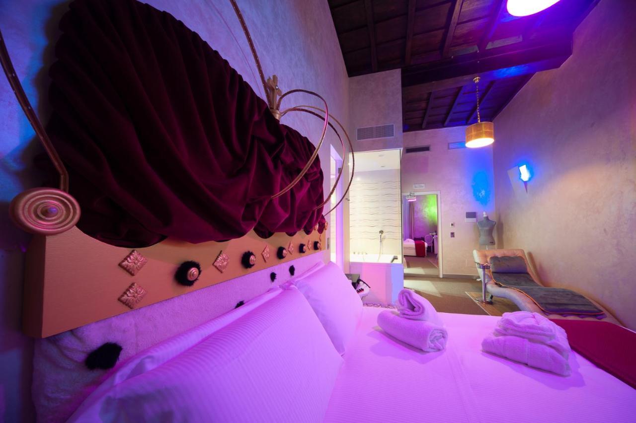 Irooms Jacuzzi Suites โรม ภายนอก รูปภาพ